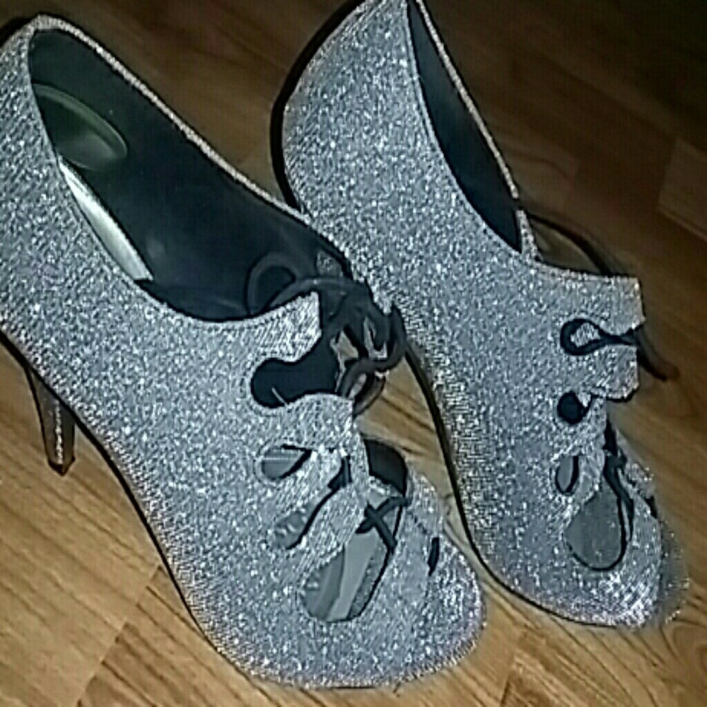 Silver/Gold sparkly lace up heels